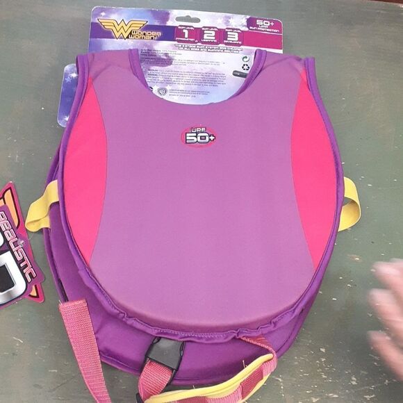 Wonder Woman Swim Vest Justice League New M/L Cruise Vacation - Picture 5 of 8